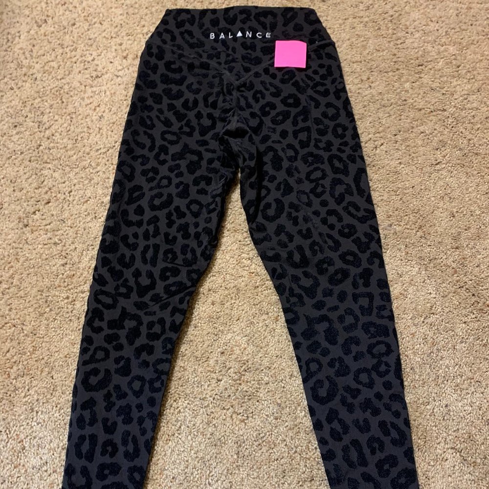 EUC Balance Athletica Lux Panther Leggings
